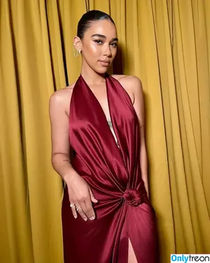 Alexandra Shipp / alexandrashipppp nude photo #0082