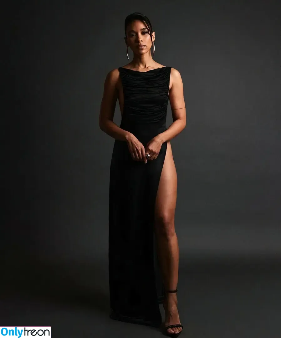 Alexandra Shipp nude photo #0008 (alexandrashipppp)