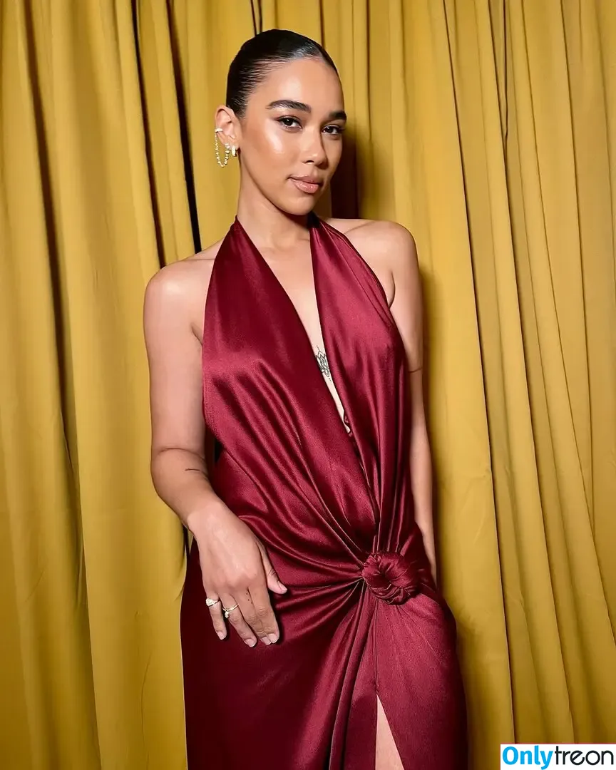 Alexandra Shipp nude photo #0082 (alexandrashipppp)