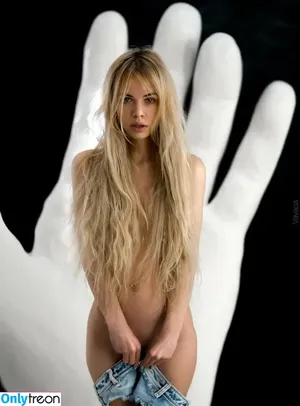 Alexandra Smelova / alex_lolly_ / smelovandmila фото голая #0794
