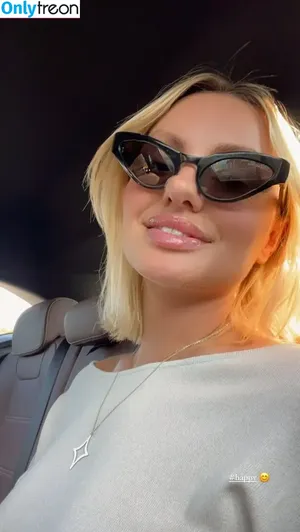 Alexandra Stan / alexandrastan фото голая #1360