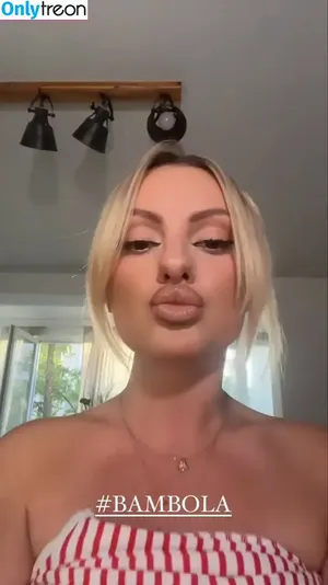 Alexandra Stan / alexandrastan фото голая #1377