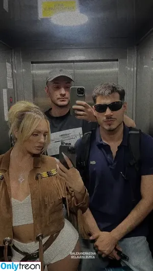 Alexandra Stan / alexandrastan фото голая #1414