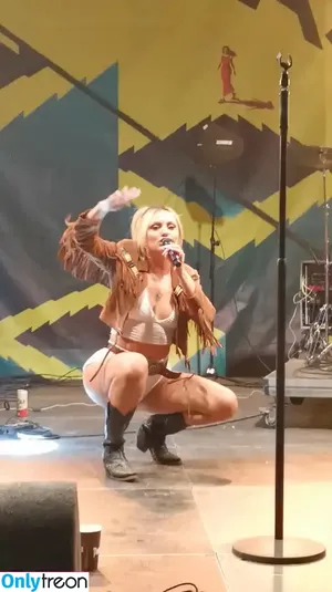 Alexandra Stan / alexandrastan фото голая #1433