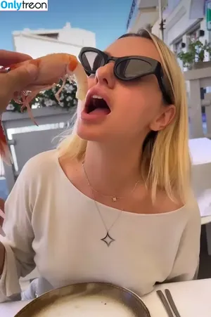 Alexandra Stan / alexandrastan nude photo #1665