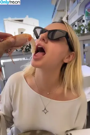 Alexandra Stan / alexandrastan nude photo #1666