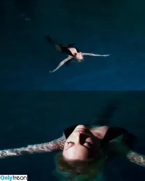 Alexandra Stan / alexandrastan nude photo #1719