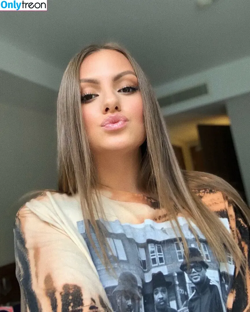 Alexandra Stan nude photo #1211 (alexandrastan)