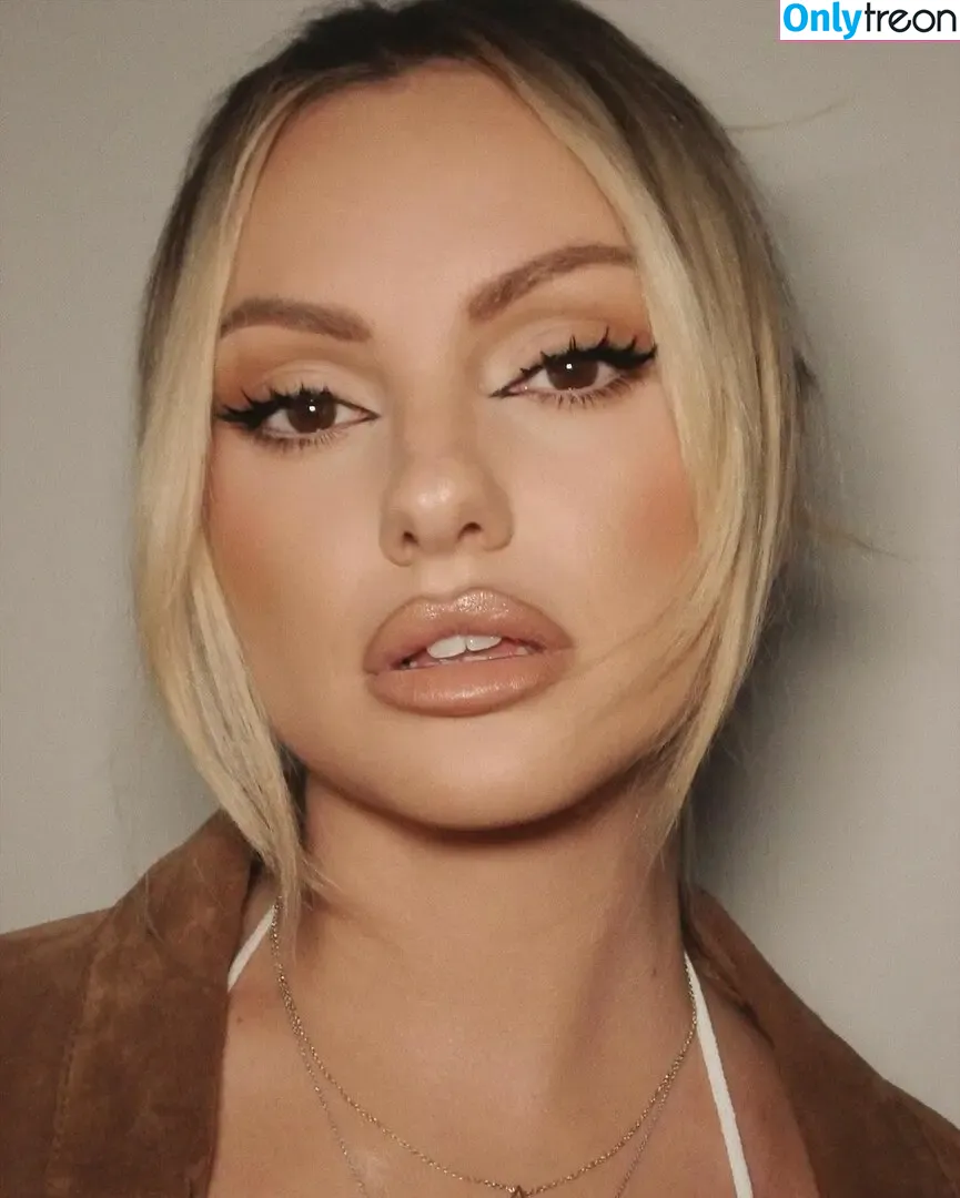 Alexandra Stan nude photo #1408 (alexandrastan)