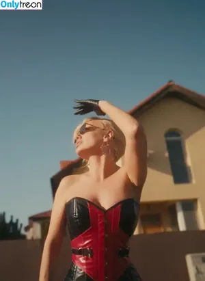 Alexandra Stan / alexandrastan nude photo #2055