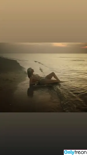 Alexandra Stan / alexandrastan фото голая #2728