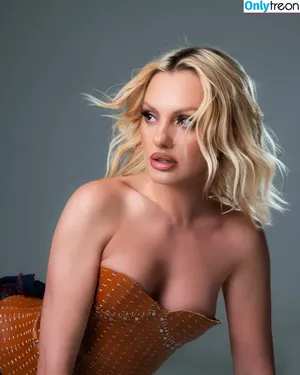 Alexandra Stan / alexandrastan фото голая #2828