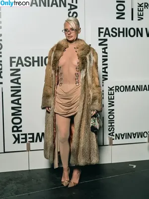 Alexandra Stan / alexandrastan фото голая #2912