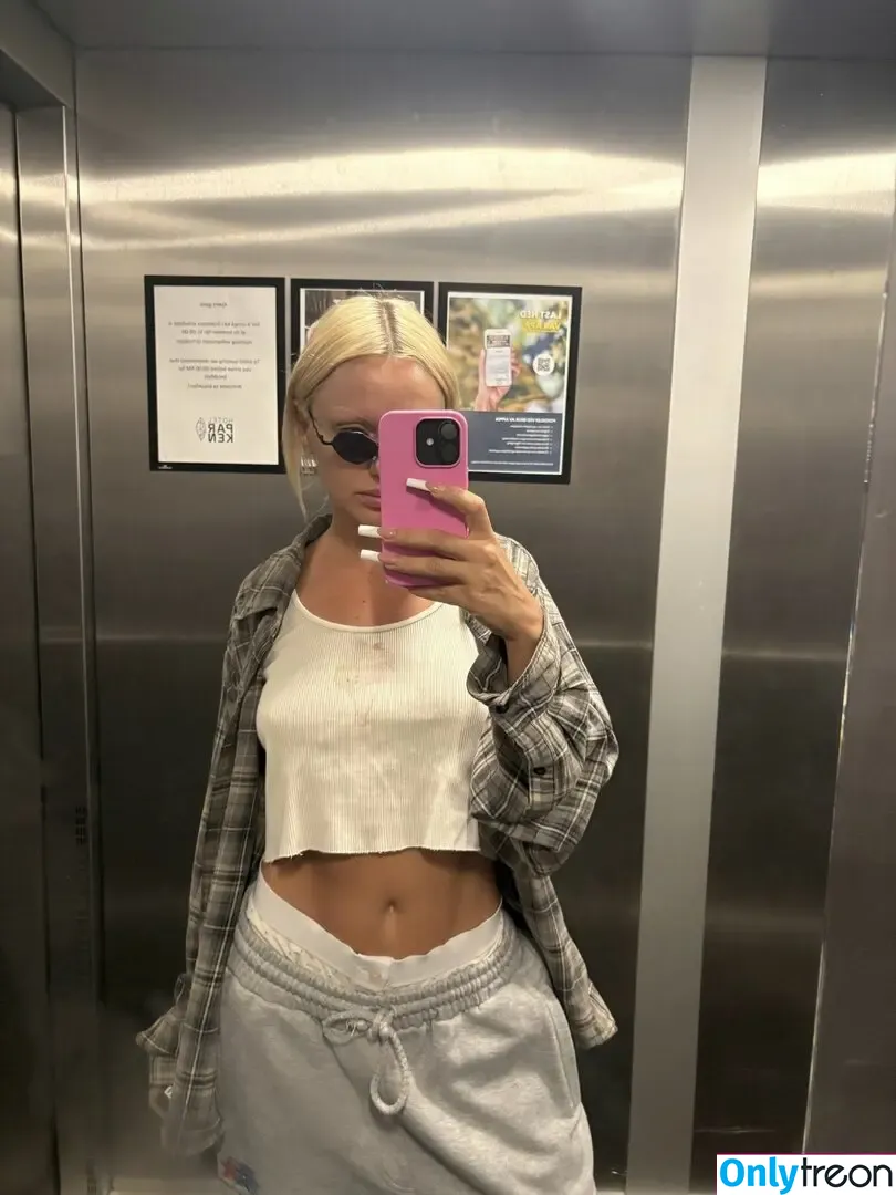 Alexandra Stan nude photo #2821 (alexandrastan)