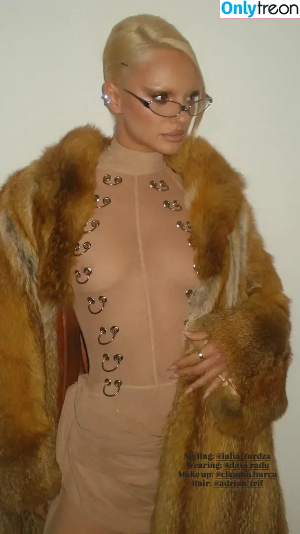 Alexandra Stan nude photo #2899 (alexandrastan)