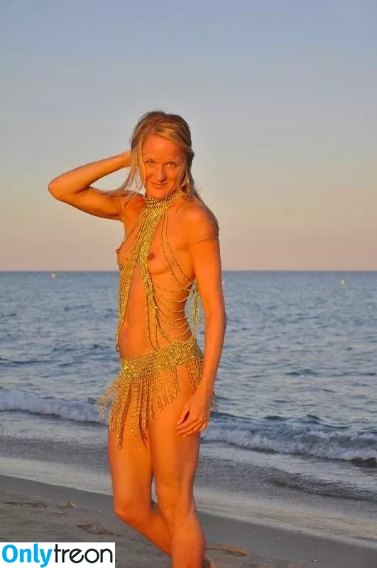 Alexandra Wennmacher nude photo #0048 (alexandra_wennmacher)