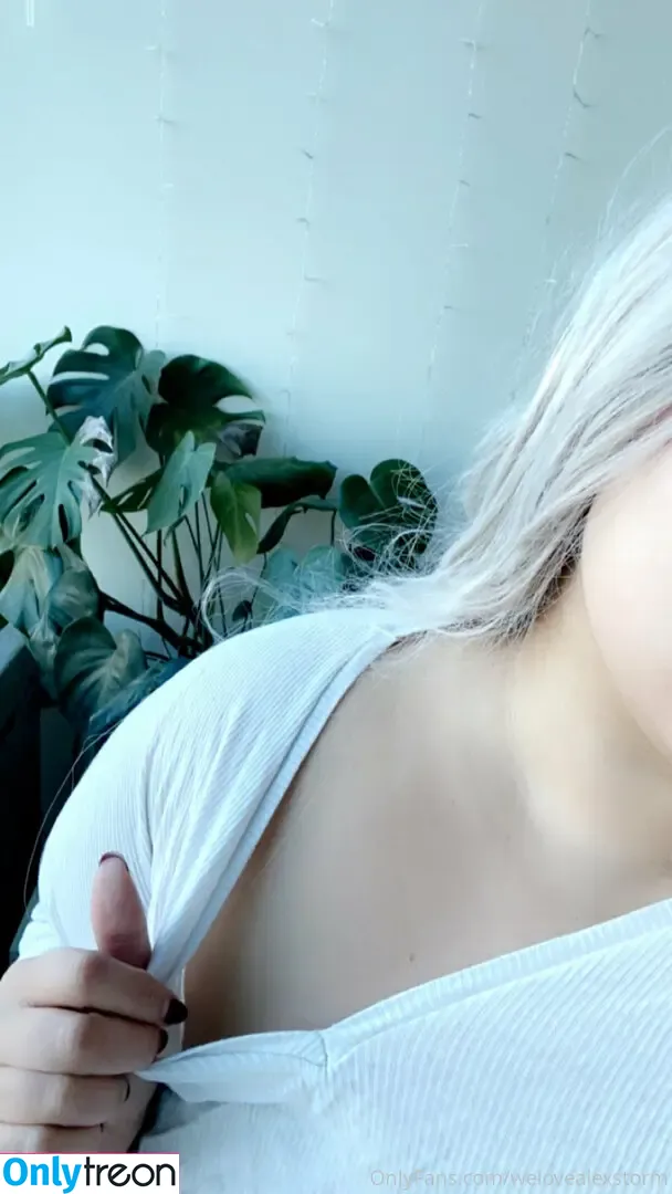 alexandraascends nude photo #0006 (alexandraascends)