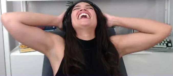 Alexandria Ocasio-Cortez / AOC фото голая #0234