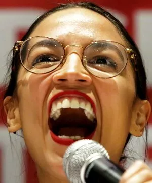 Alexandria Ocasio-Cortez / AOC фото голая #0240