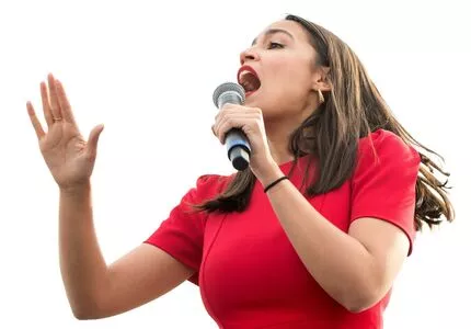 Alexandria Ocasio-Cortez / AOC фото голая #0255