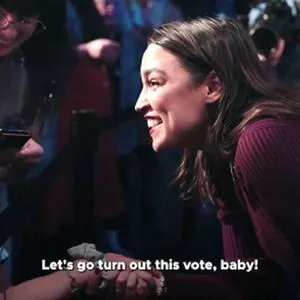 Alexandria Ocasio-Cortez / AOC фото голая #0268