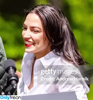 Alexandria Ocasio-Cortez / AOC nude photo #0310