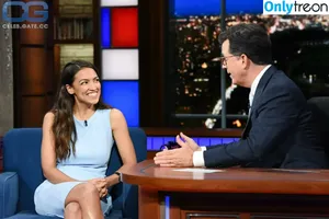 Alexandria Ocasio-Cortez / AOC / Alexandria Ocasio Cortez фото голая #0322