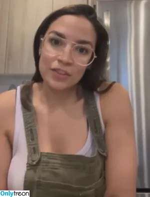 Alexandria Ocasio-Cortez / AOC / Alexandria Ocasio Cortez nude photo #0349