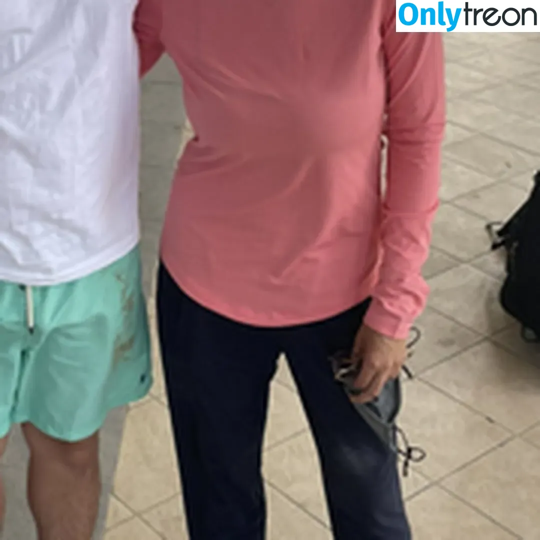 Alexandria Ocasio-Cortez nude photo #0054 (AOC / Alexandria Ocasio Cortez)