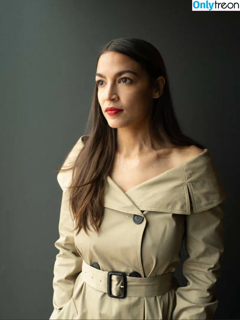 Alexandria Ocasio-Cortez nude photo #0068 (AOC / Alexandria Ocasio Cortez)