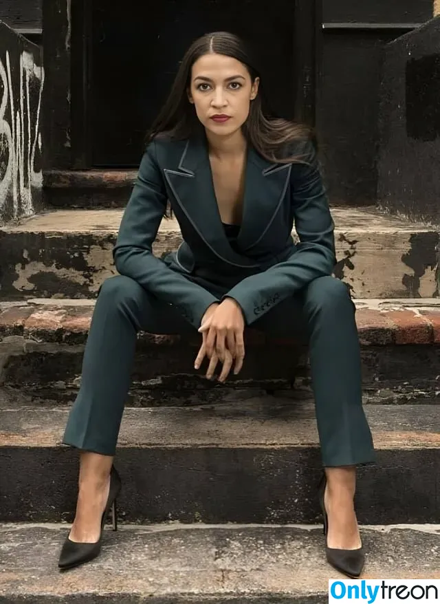 Alexandria Ocasio-Cortez голая photo #0191 (AOC)