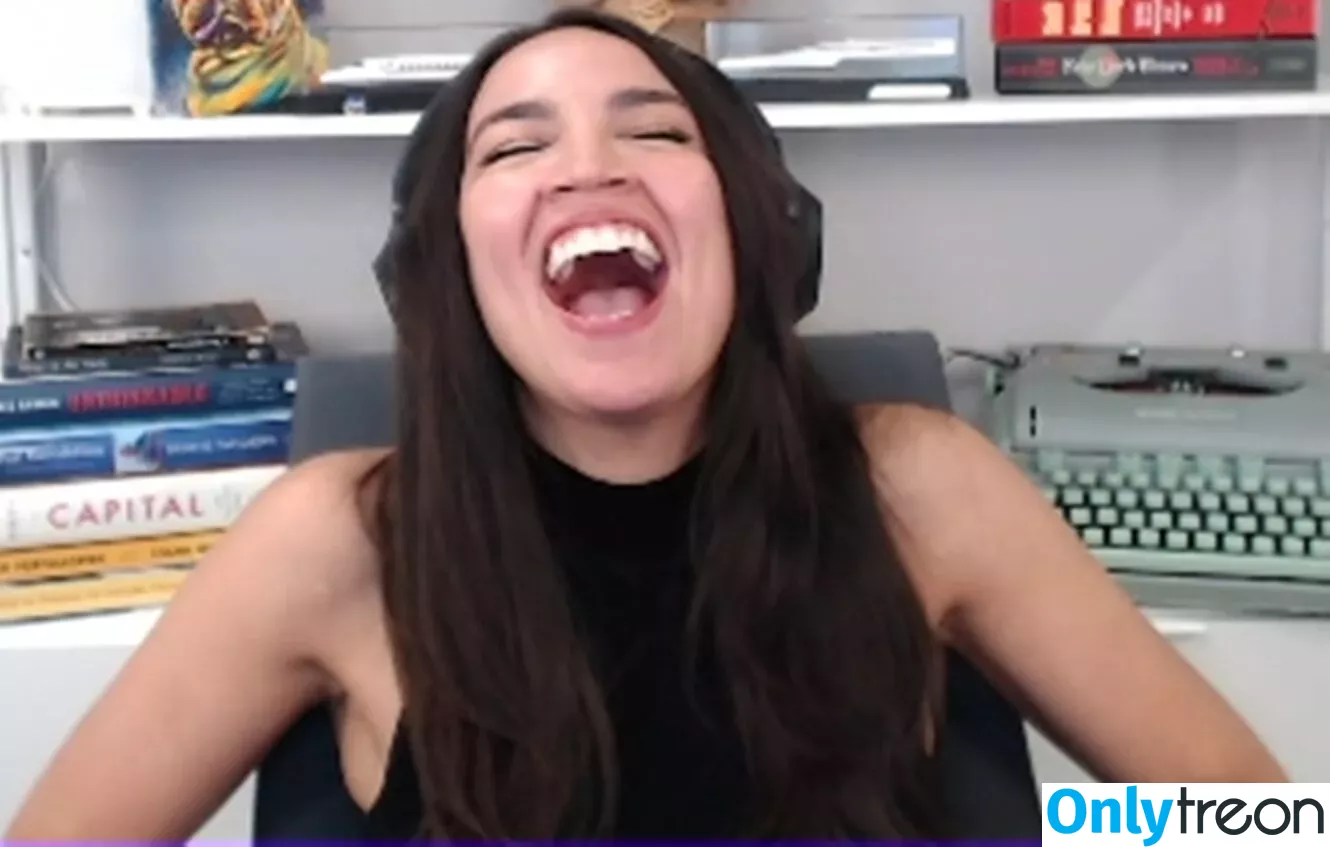 Alexandria Ocasio-Cortez голая photo #0239 (AOC)