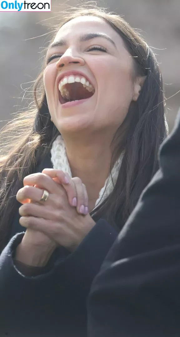 Alexandria Ocasio-Cortez голая photo #0257 (AOC)