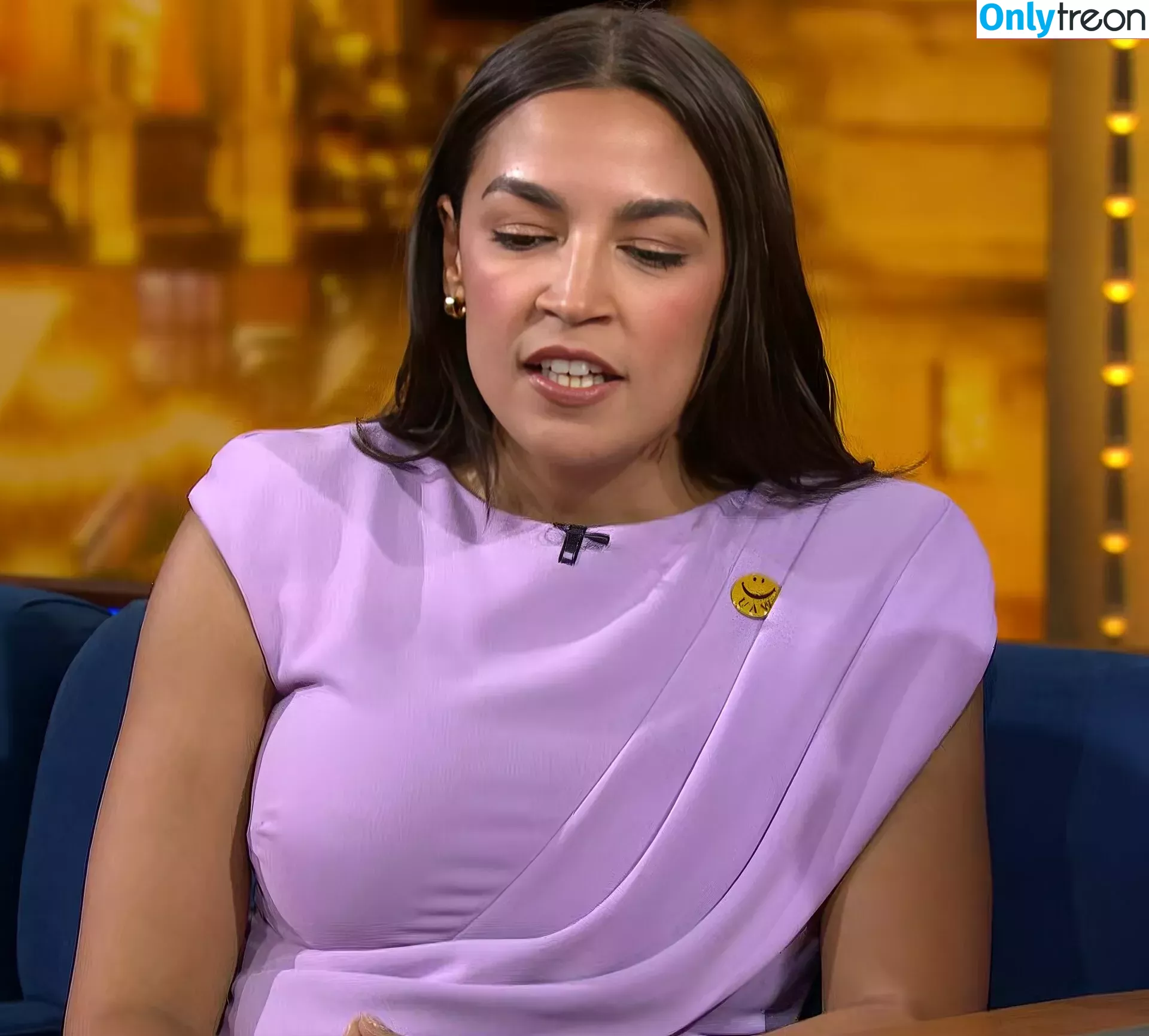 Alexandria Ocasio-Cortez голая photo #0261 (AOC)