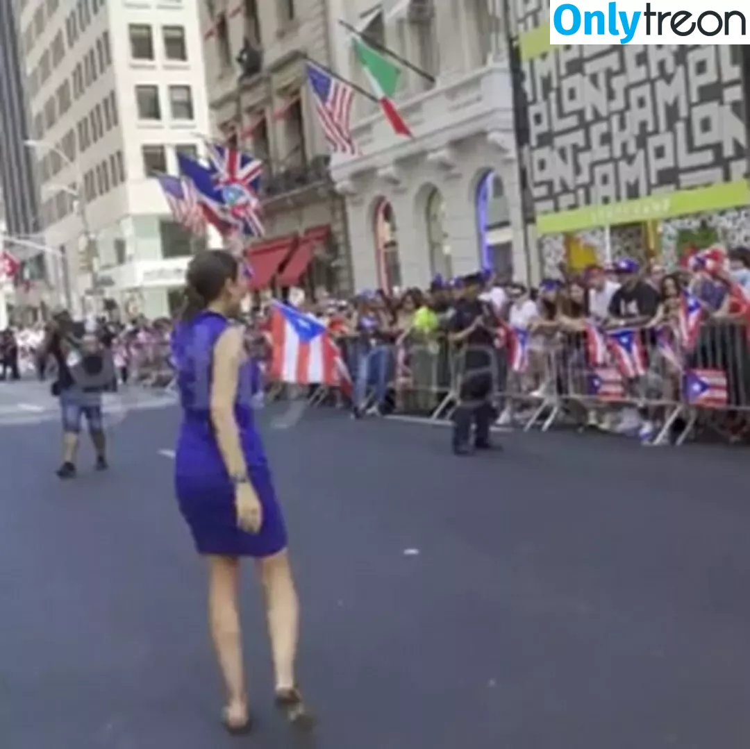 Alexandria Ocasio-Cortez голая photo #0267 (AOC)