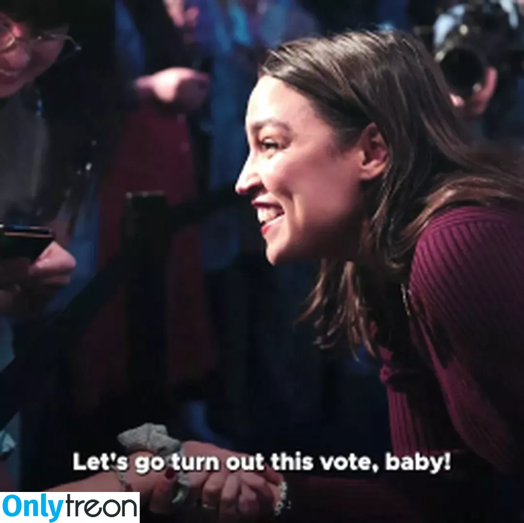 Alexandria Ocasio-Cortez голая photo #0268 (AOC)