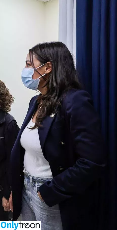 Alexandria Ocasio-Cortez голая photo #0270 (AOC)
