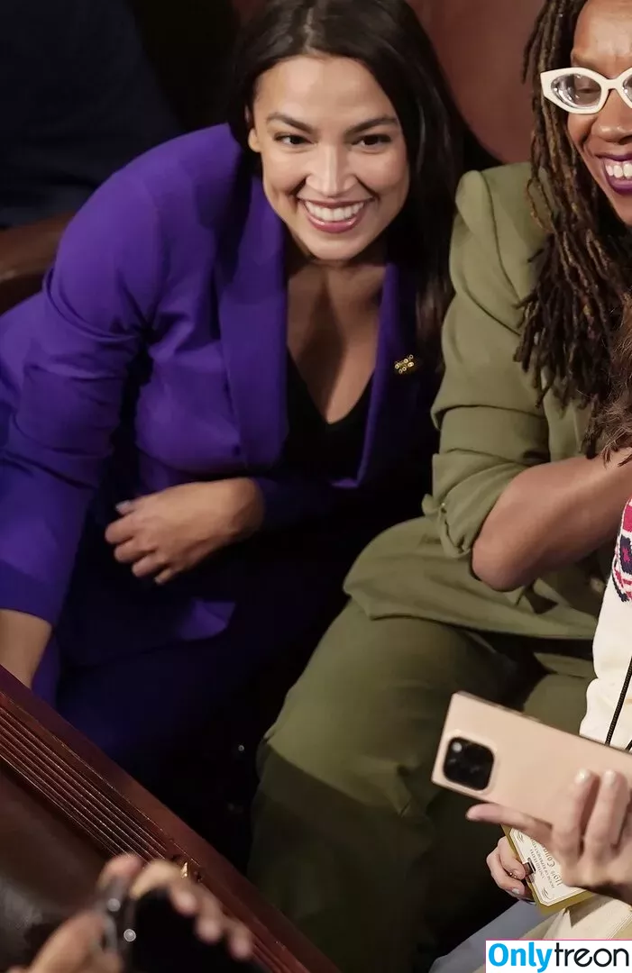 Alexandria Ocasio-Cortez голая photo #0276 (AOC)