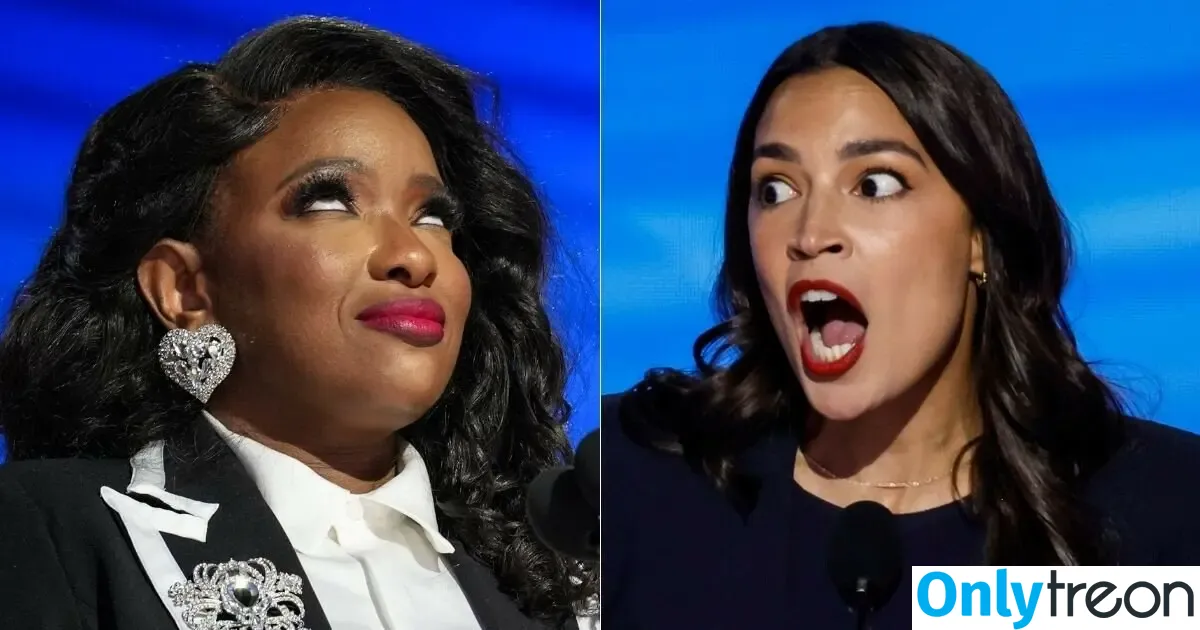 Alexandria Ocasio-Cortez голая photo #0297 (AOC)