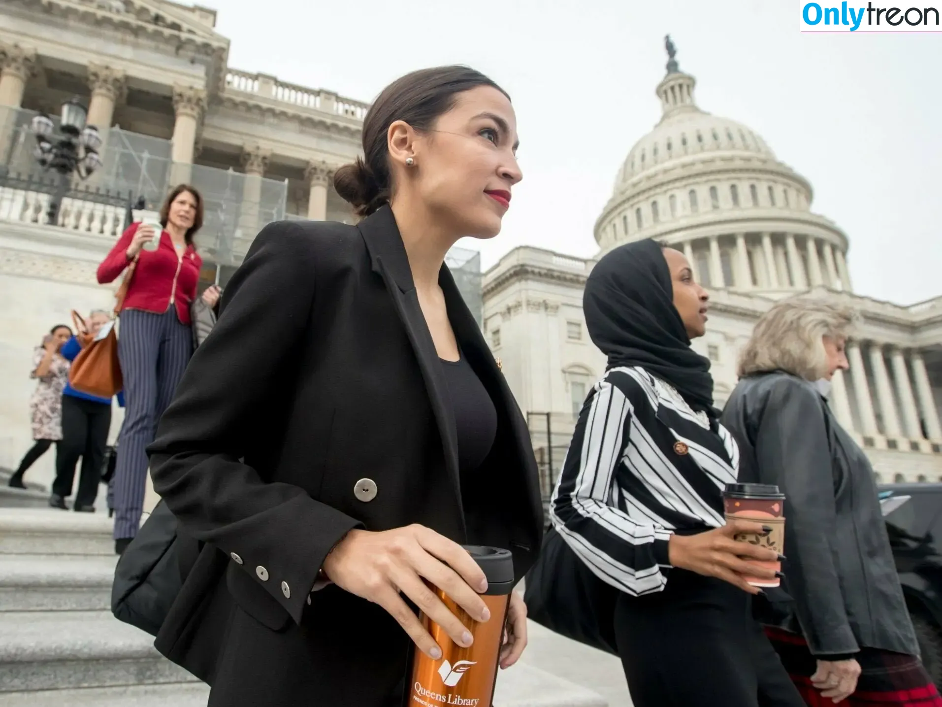 Alexandria Ocasio-Cortez голая photo #0319 (AOC / Alexandria Ocasio Cortez)