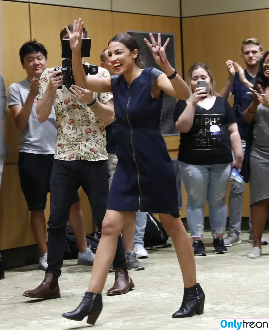 Alexandria Ocasio-Cortez nude photo #0320 (AOC / Alexandria Ocasio Cortez)