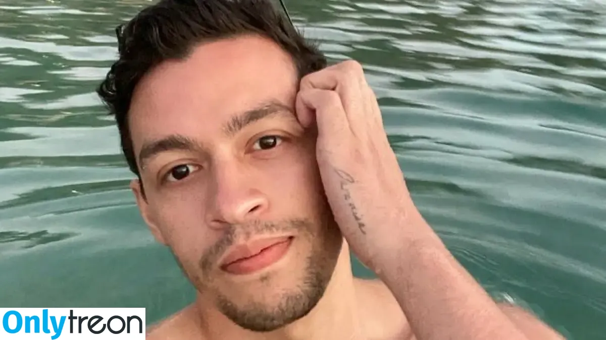 Alexandria Ocasio-Cortez nude photo #0325 (AOC / Alexandria Ocasio Cortez)