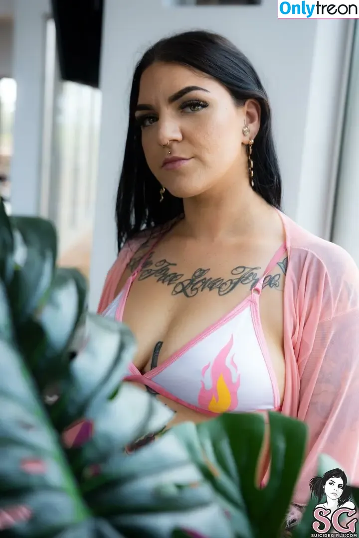 Alexarise nude photo #0004 (alexarosemusic / speed_skater)