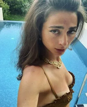 Alexi Pappas / alexipappas nude photo #0011