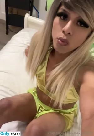 Alexiacdgirl / lashesbhaddie nude photo #0072