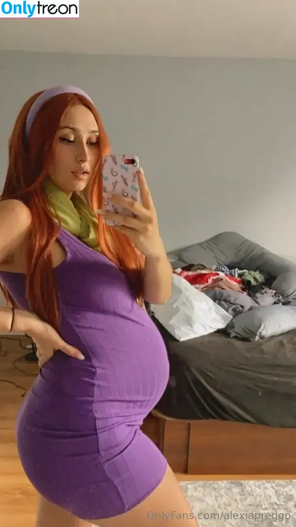 alexiapreggo голая photo #0009 (alexiapreggo)