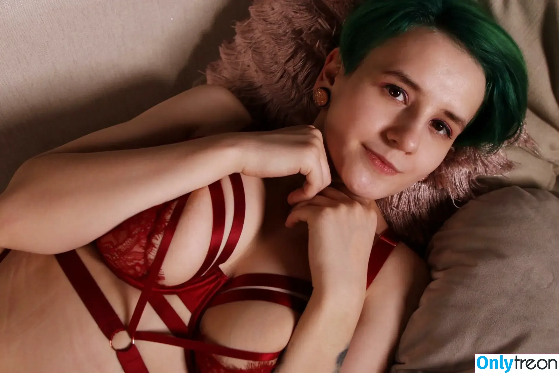 Alexiel1 голая photo #0058 (Alexiaa / Alexiel_ / alexiel13 / alexieldevilboy)