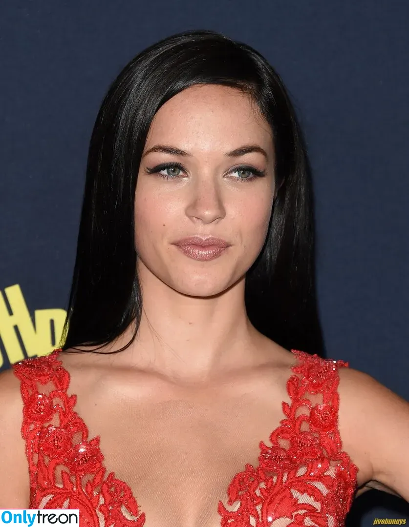 Alexis Merizalde Knapp nude photo #0019 (alexisknapp)