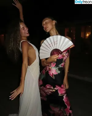Alexis Ren / alexisren / alexisreng / alexxissren фото голая #1832