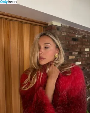 Alexis Ren / alexisren / alexisreng / alexxissren фото голая #1893